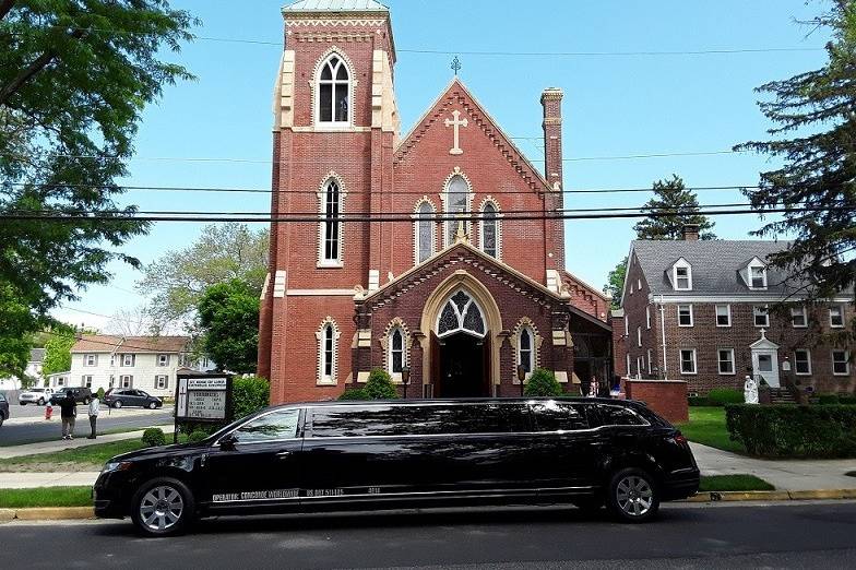 Beautiful 6 passenger limo