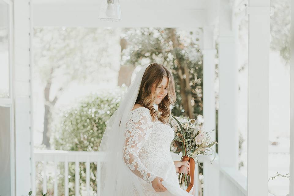 Barefoot Bride Moment