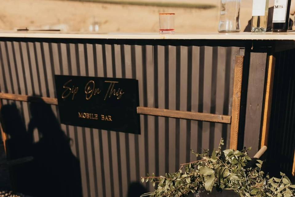 Sip on This Mobile Bar
