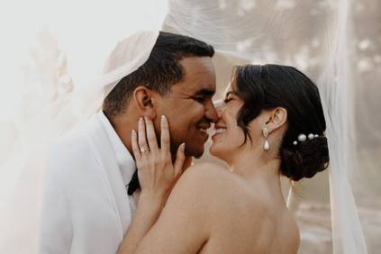 Laura Reynolds Artistry Bridal