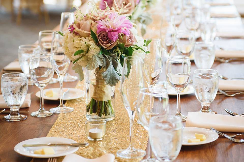 Large table setting - Katie Finnerty Photography