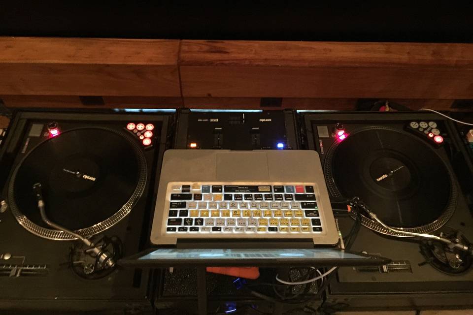 Dj set-up