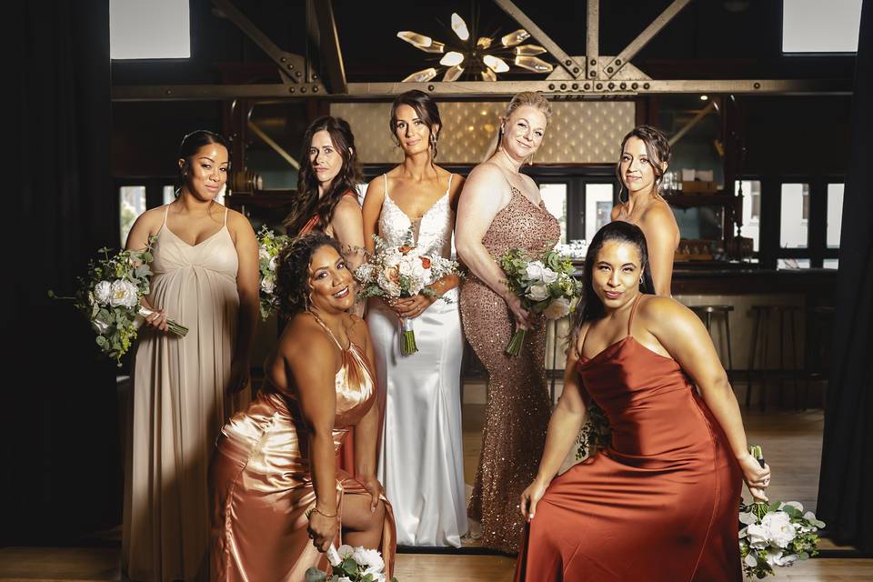 Bride & Bridesmaids