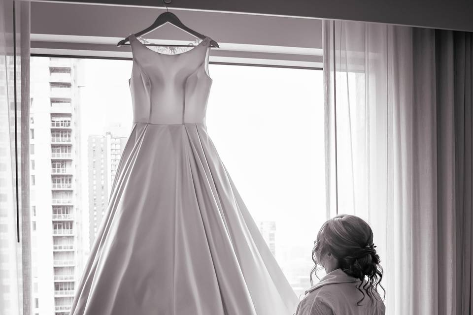 Bride & Dress