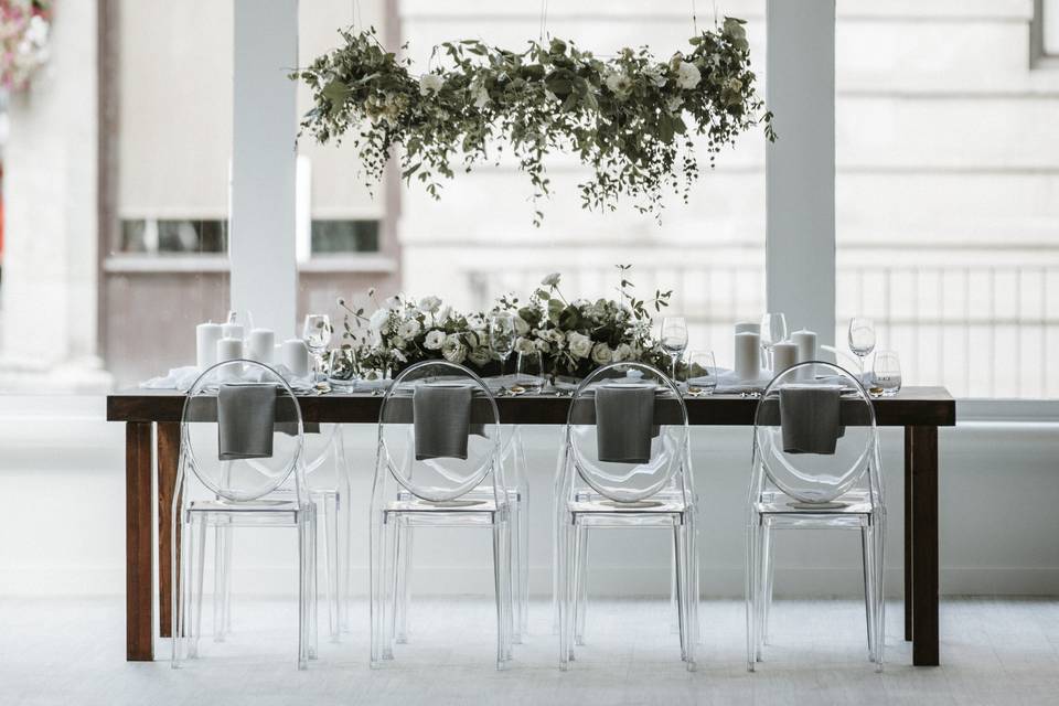 Head table with hanging floral