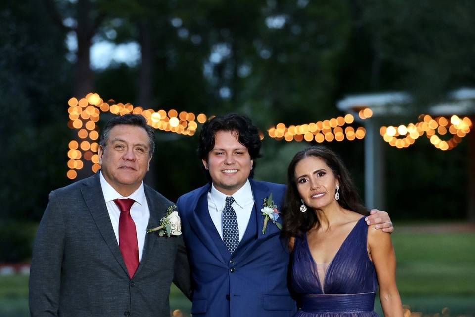 Groom with Parents