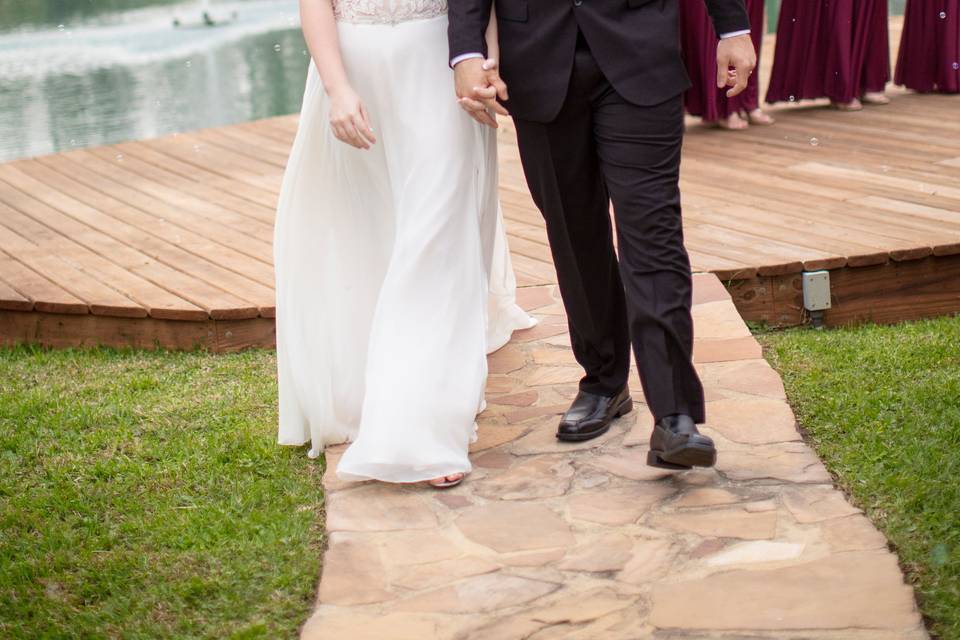 Lakeside Ceremony and Fountain