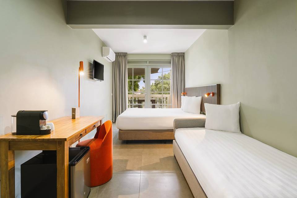 Sonesta Hotels & Resorts Livingstone Curacao