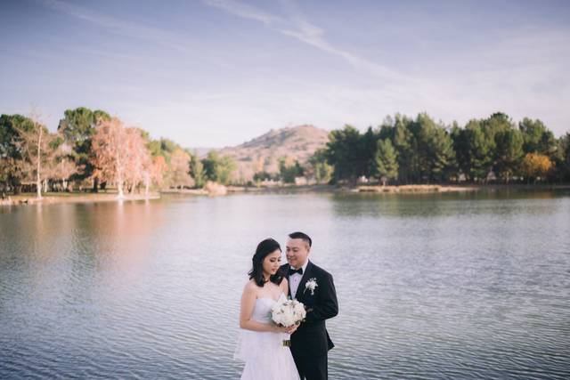 Lakeside lovers