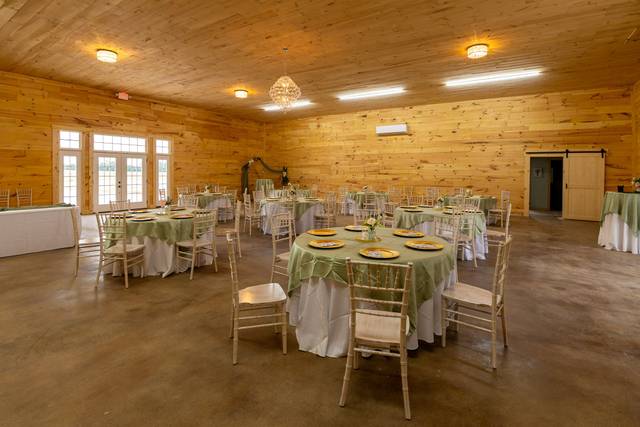 The Barn: Small reception