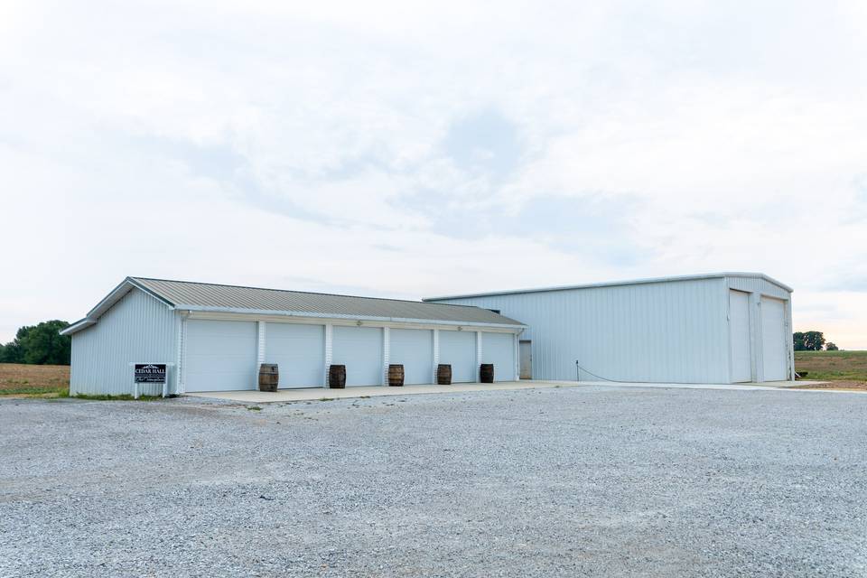 Cedar Hall & Decor Barn