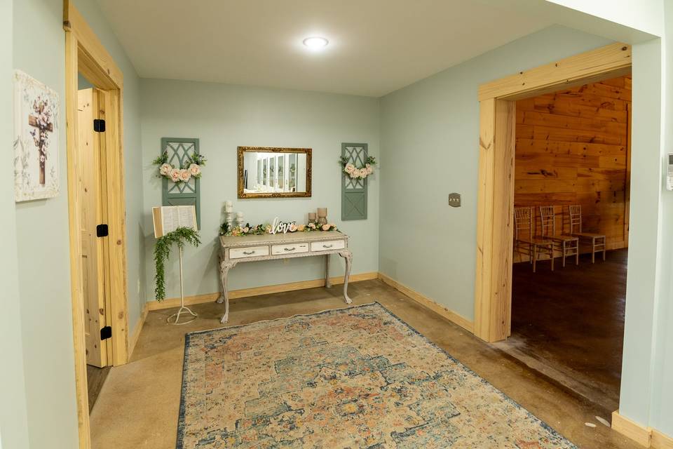 The Barn: Bridal Suite