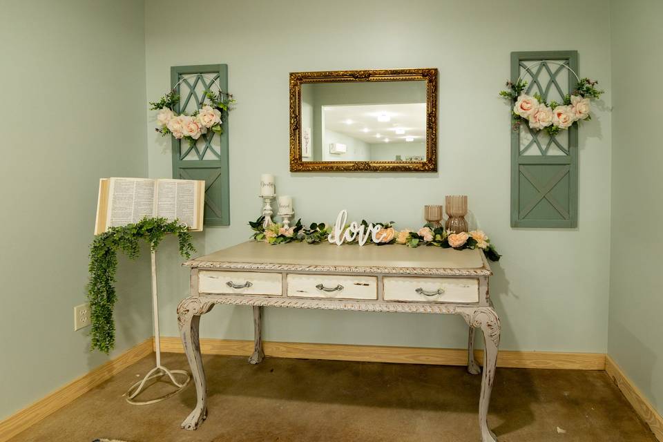 The Barn: Bridal Suite