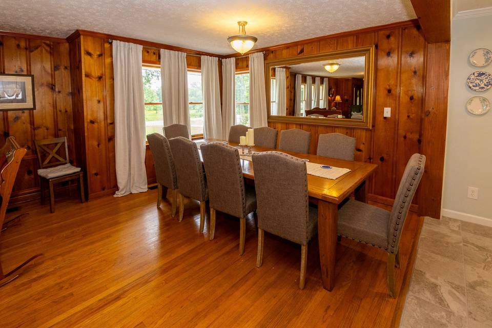 Heart of the Homeplace Lodging