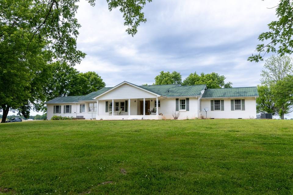 Heart of the Homeplace Lodging