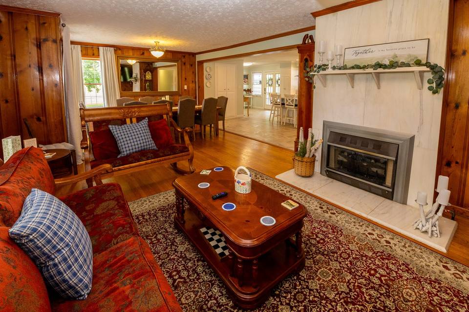 Heart of the Homeplace Lodging