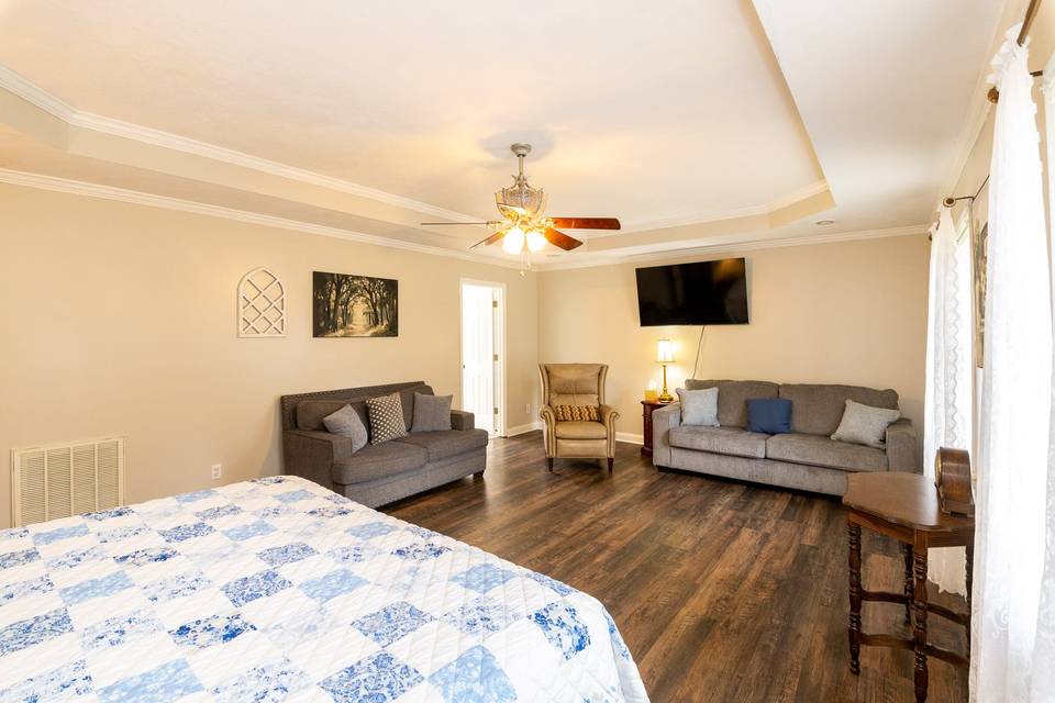 Master/Bridal Suite in Lodging