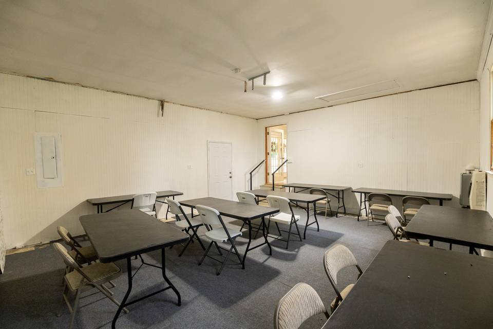 Multi-purpose room in lodging