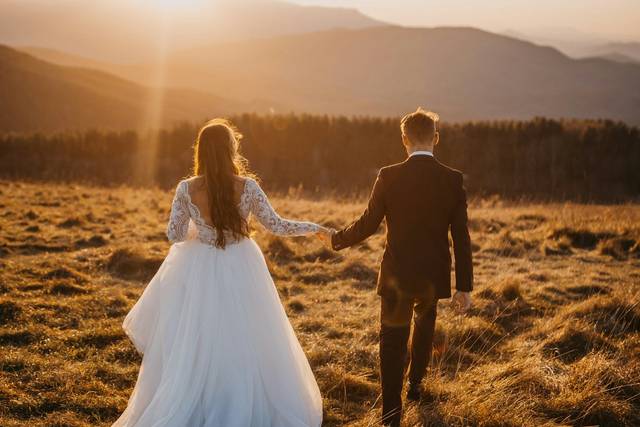 Sunset honeymoon magic