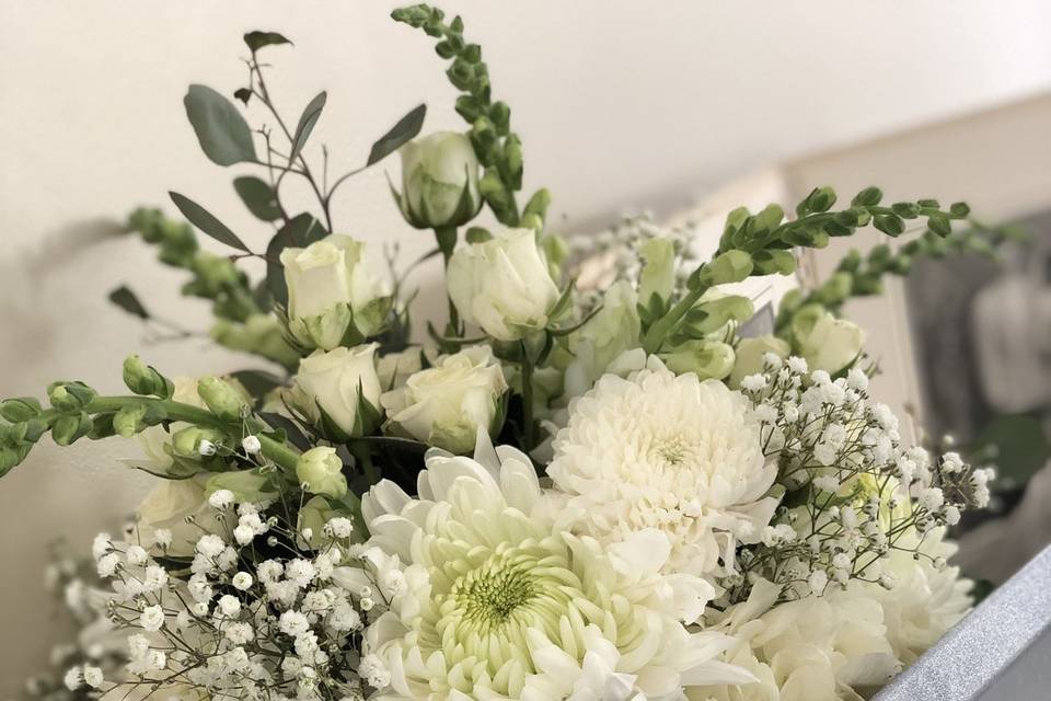 Classic white flowers