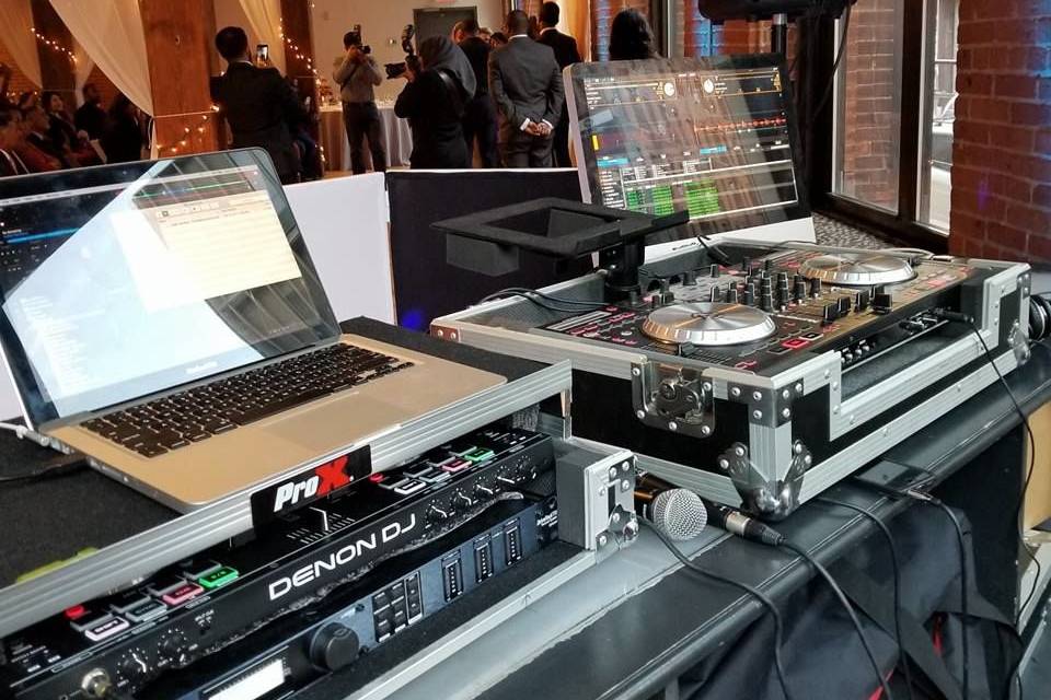 DJ station