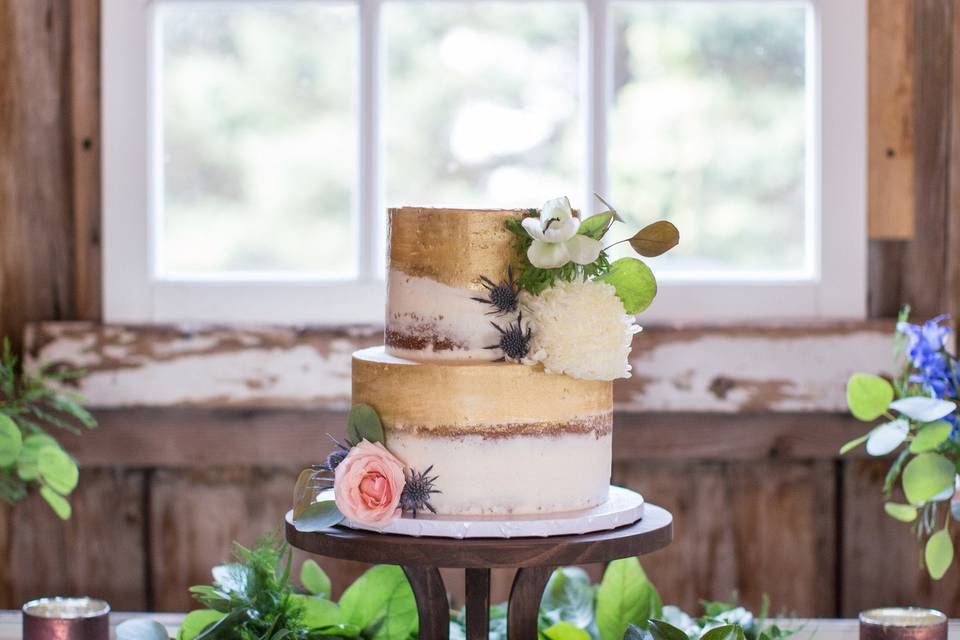 Semi-Naked Gold Cake