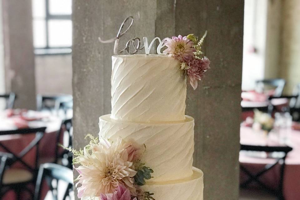 4-tier white wedding cake