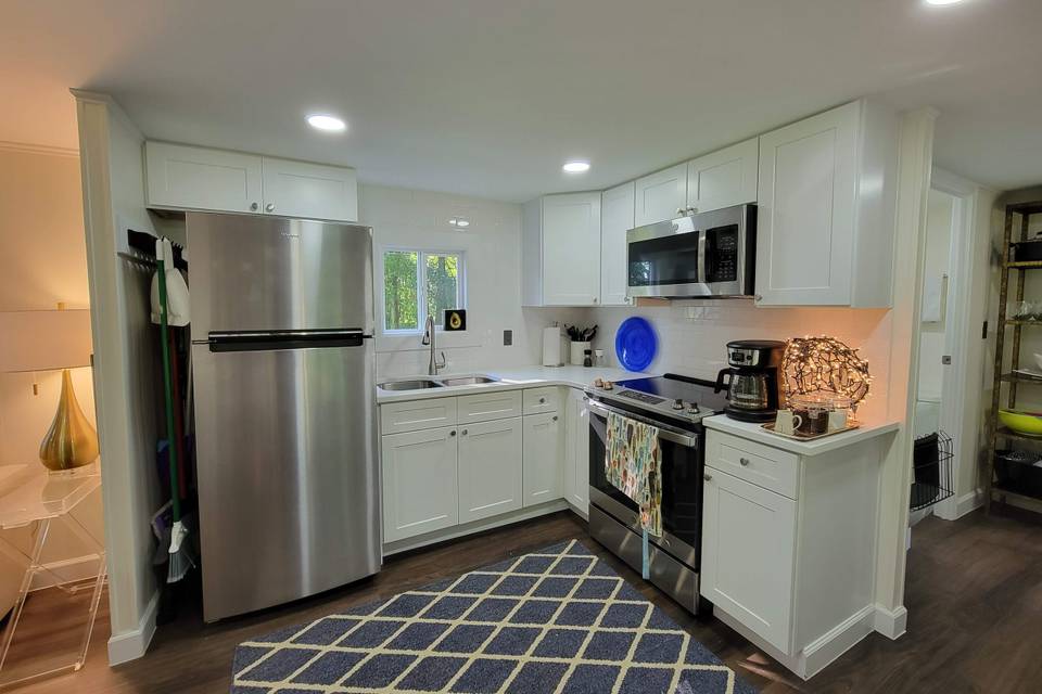 Kitchen- Cozy Cottage