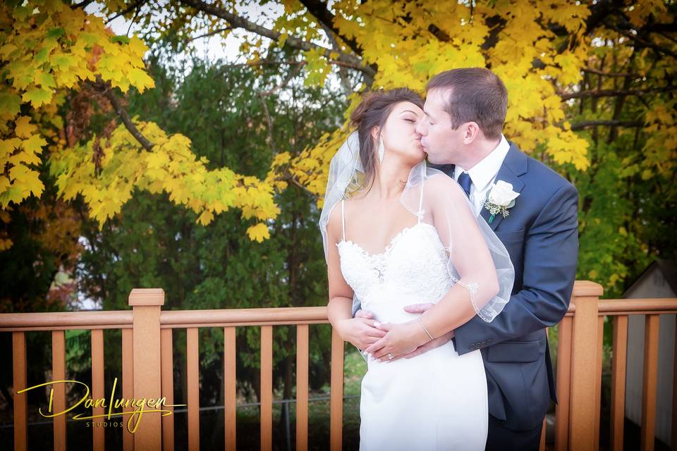 Newlyweds - Dan Lungen Photography, Inc.