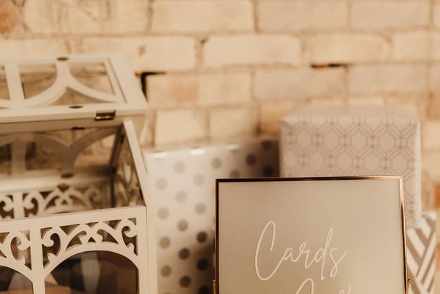 Cards & Gifts