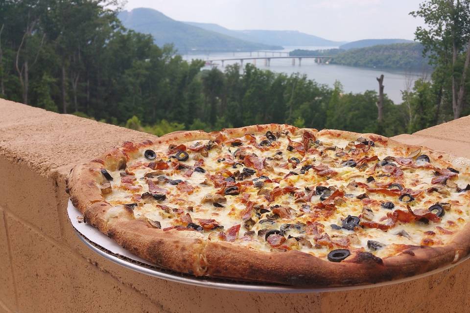 Lookout Winery Wood Oven Pizzaria