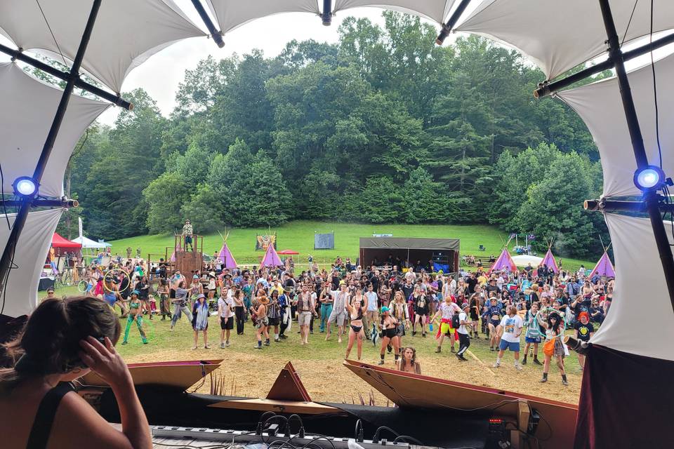 Solasta day crowd