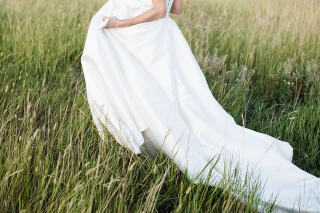 Montana mountain wedding bride