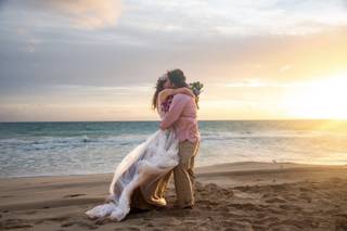 Memorable Hawaii Weddings
