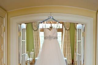 Champion Wedding Gown Specialist