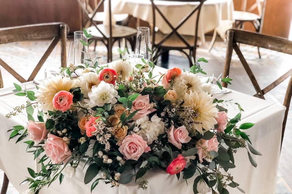 Sweetheart table