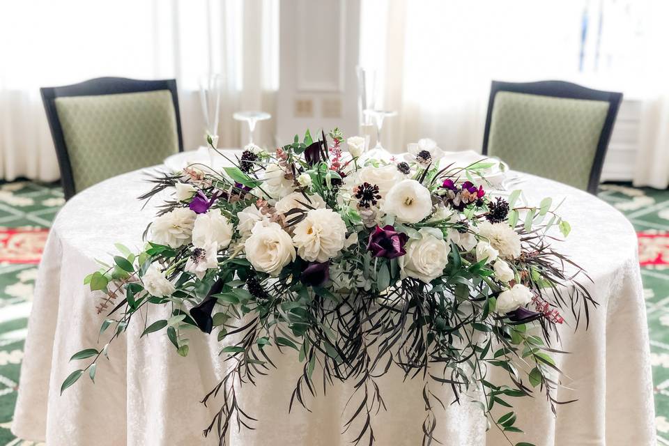 Sweetheart table arrangement