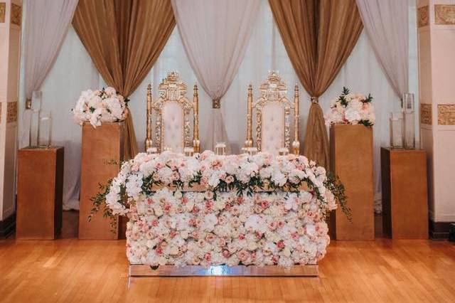 Sweetheart table