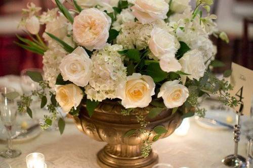 Isleworth ballroom reception centerpiece