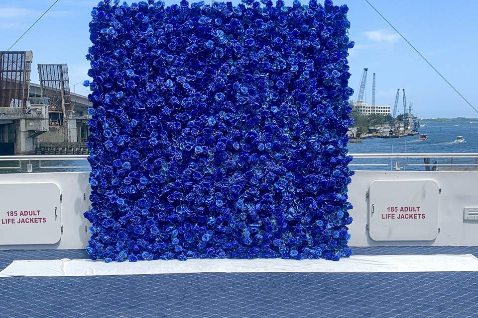 Blue flowerwall 8x8ft by FWR