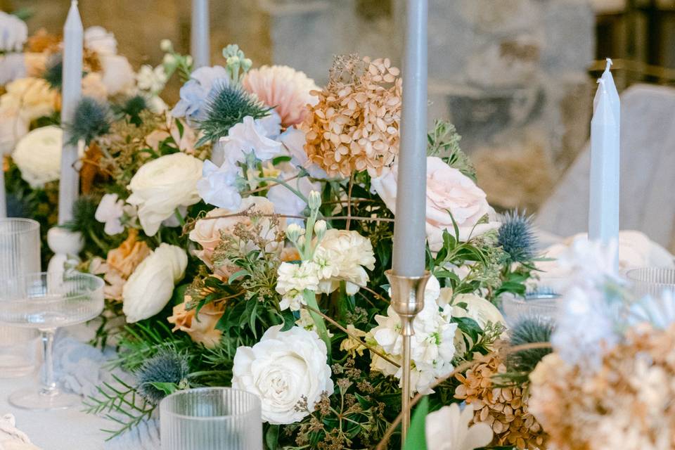 Blue table floral runner