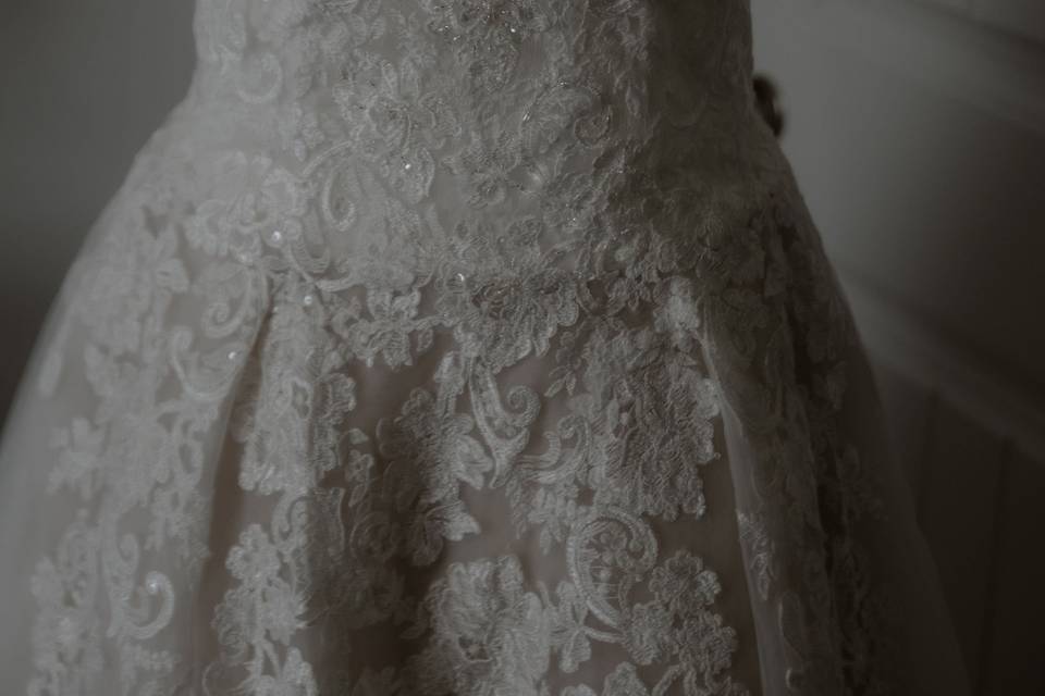 Wedding Dress (EmilyCrencaP)