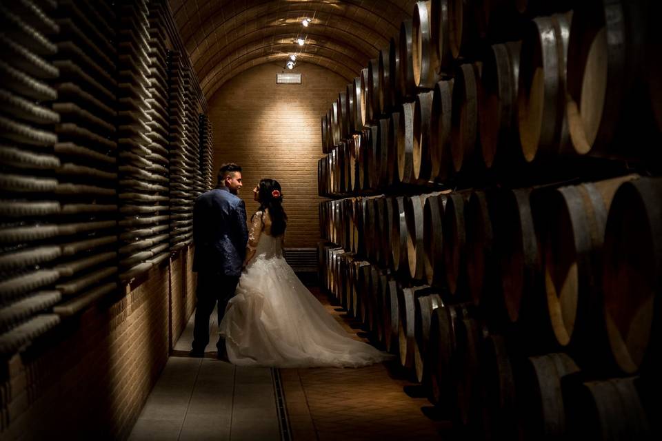 Newlyweds by the barrels