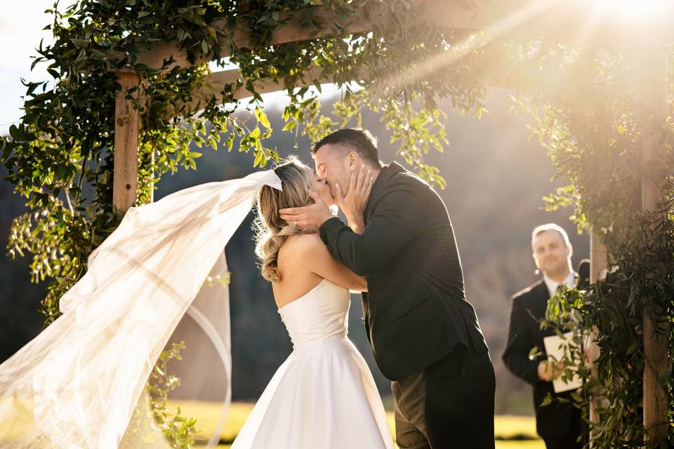 T&A Old Gray Barn ceremony