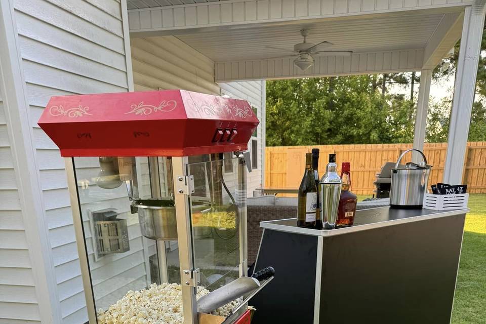 Popcorn maker and bar