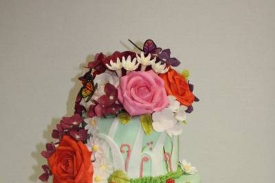 Summer garden themed cake!