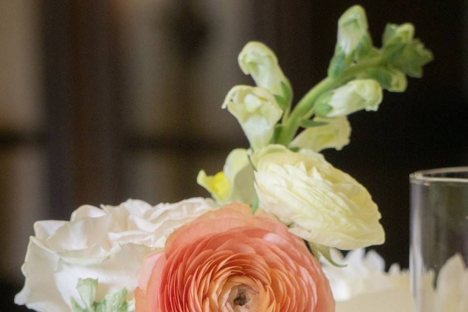 Meant To Bee Floristry