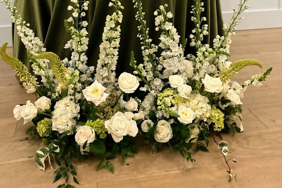 Meant To Bee Floristry