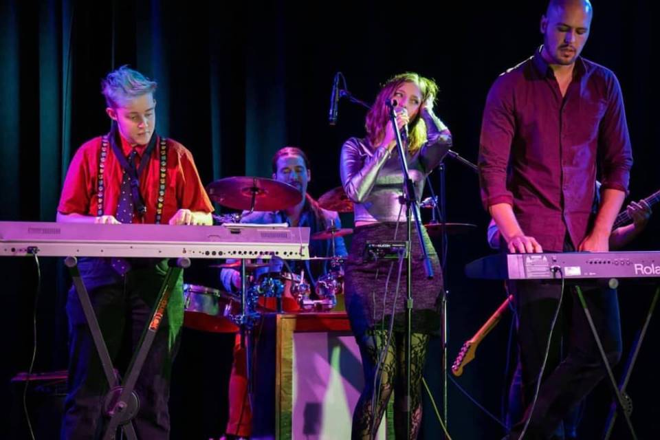 Sheilava live performance
