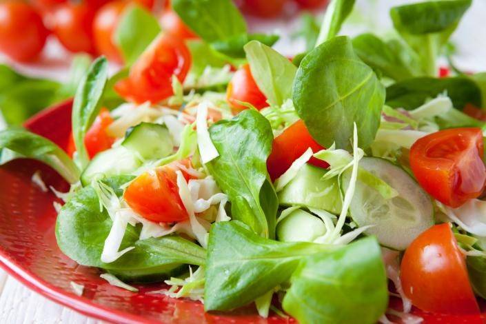 Leafy vegetables and tomatoes
